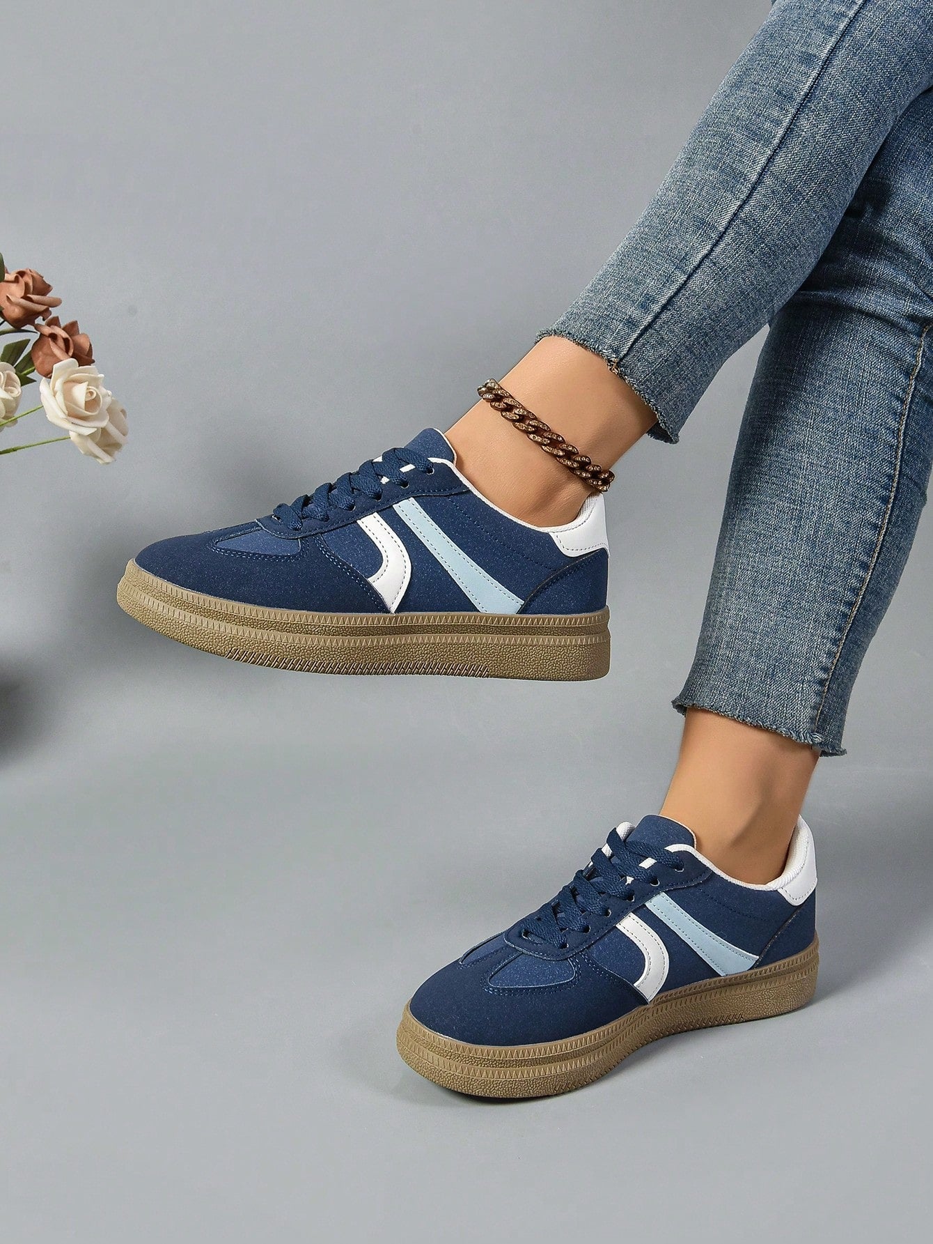 Laura | Sneaker mit Leopardenmuster und Schnürsenkeln