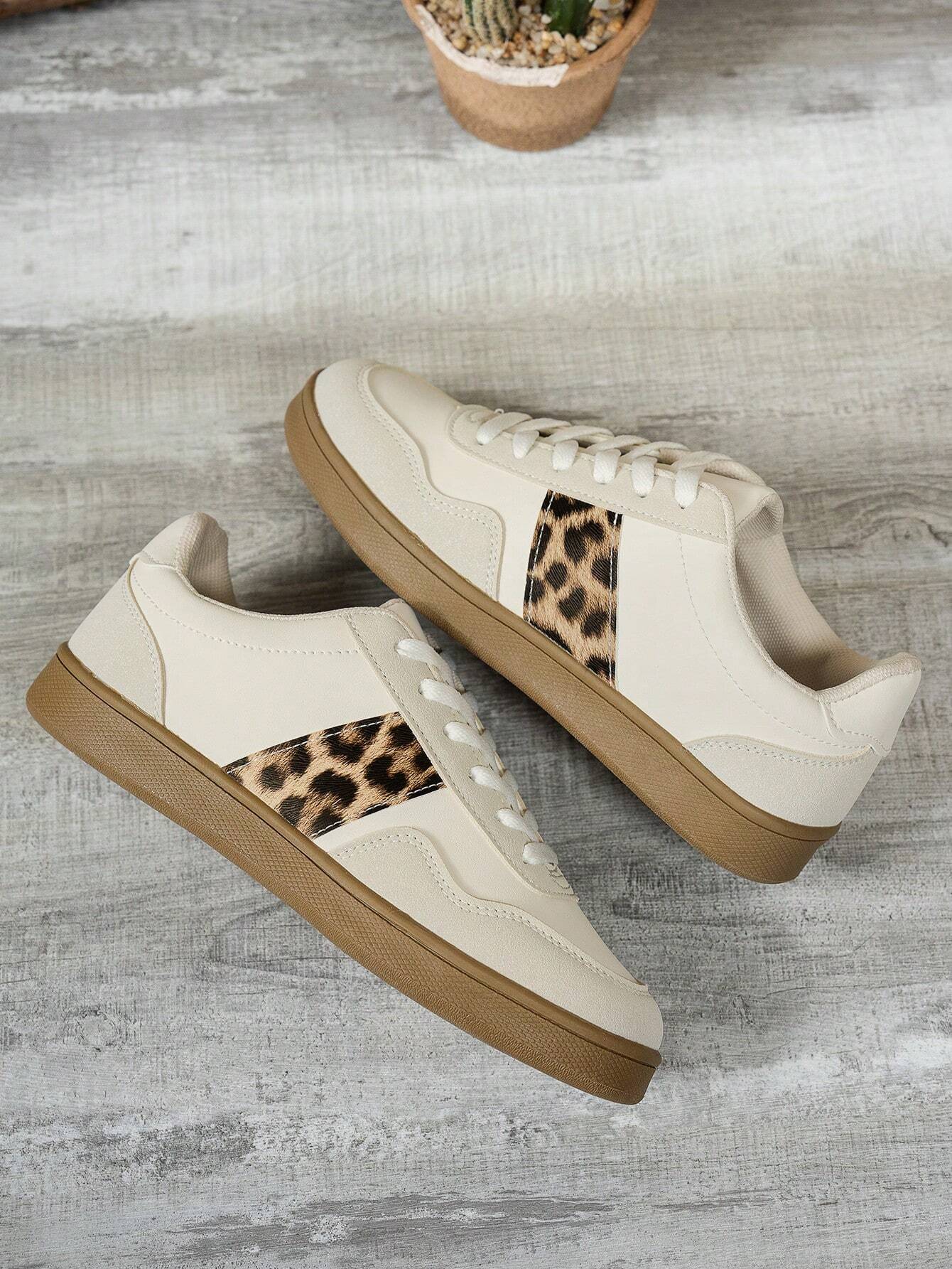 Laura | Sneaker mit Leopardenmuster und Schnürsenkeln