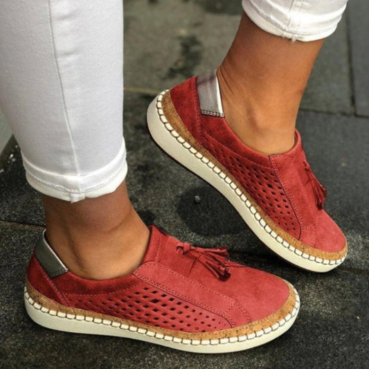 Elara | Zapatillas slip-on para mujer perforadas transpirables | Ligeras