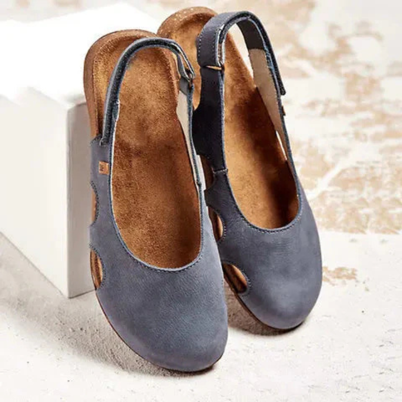 Lorenae | Sandalias cerradas para mujer con diseño cómodo y tira trasera