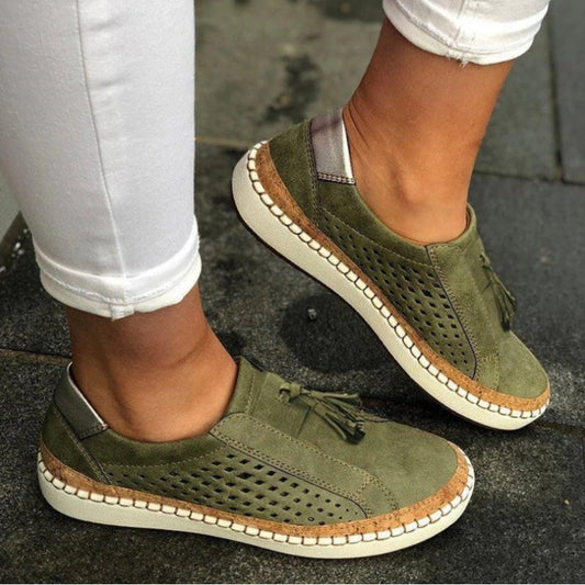 Elara | Zapatillas slip-on para mujer perforadas transpirables | Ligeras