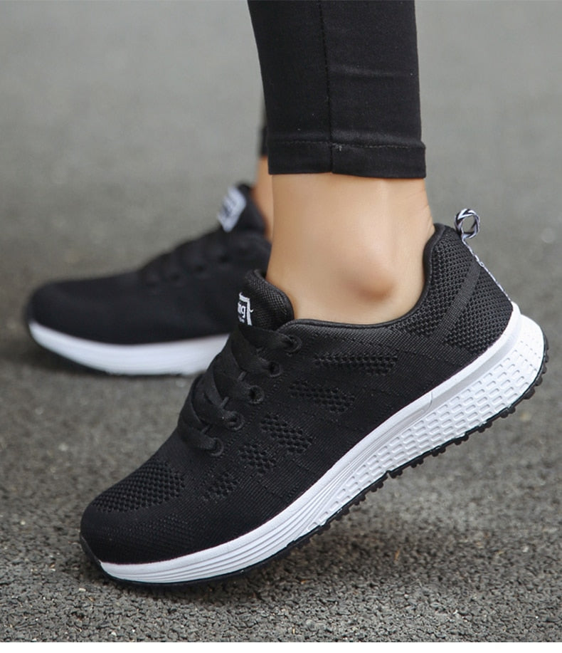 Blanca | Zapatillas ortopédicas con malla transpirable y cordones