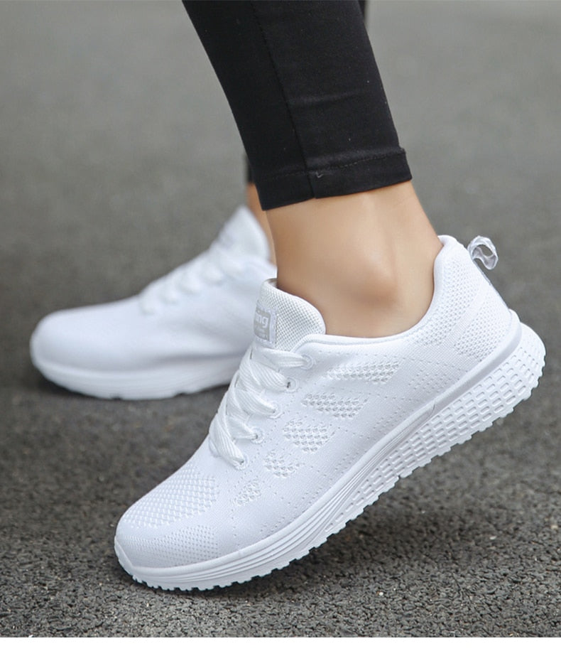 Blanca | Zapatillas ortopédicas con malla transpirable y cordones