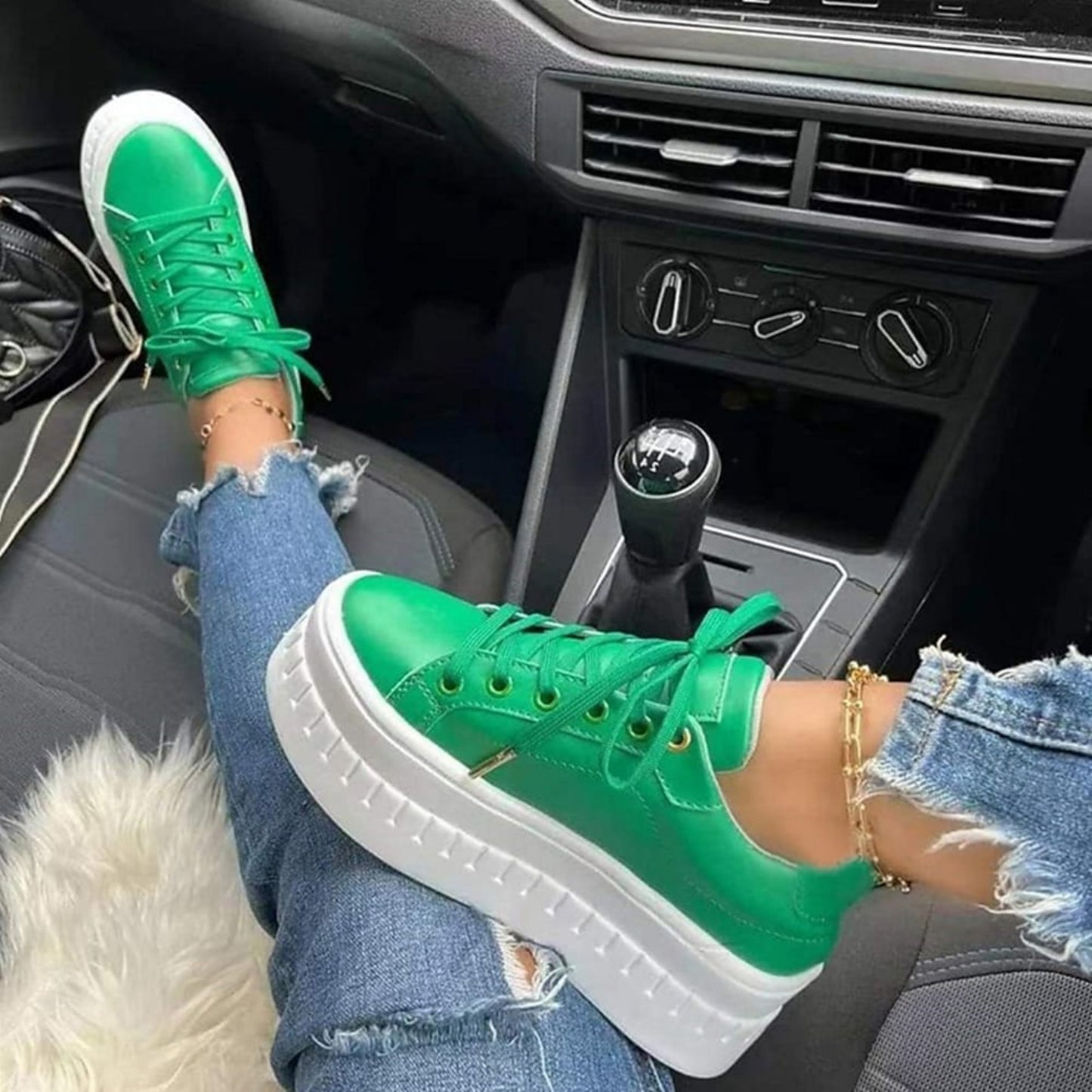 Camira | Zapatillas para mujer con suela gruesa y diseño moderno