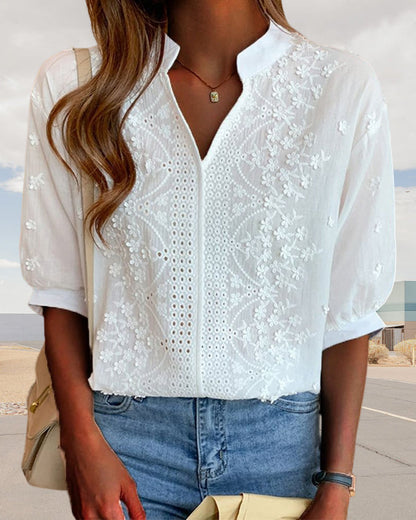 Carmen | Blusa con bordado y mangas sueltas con cuello en V