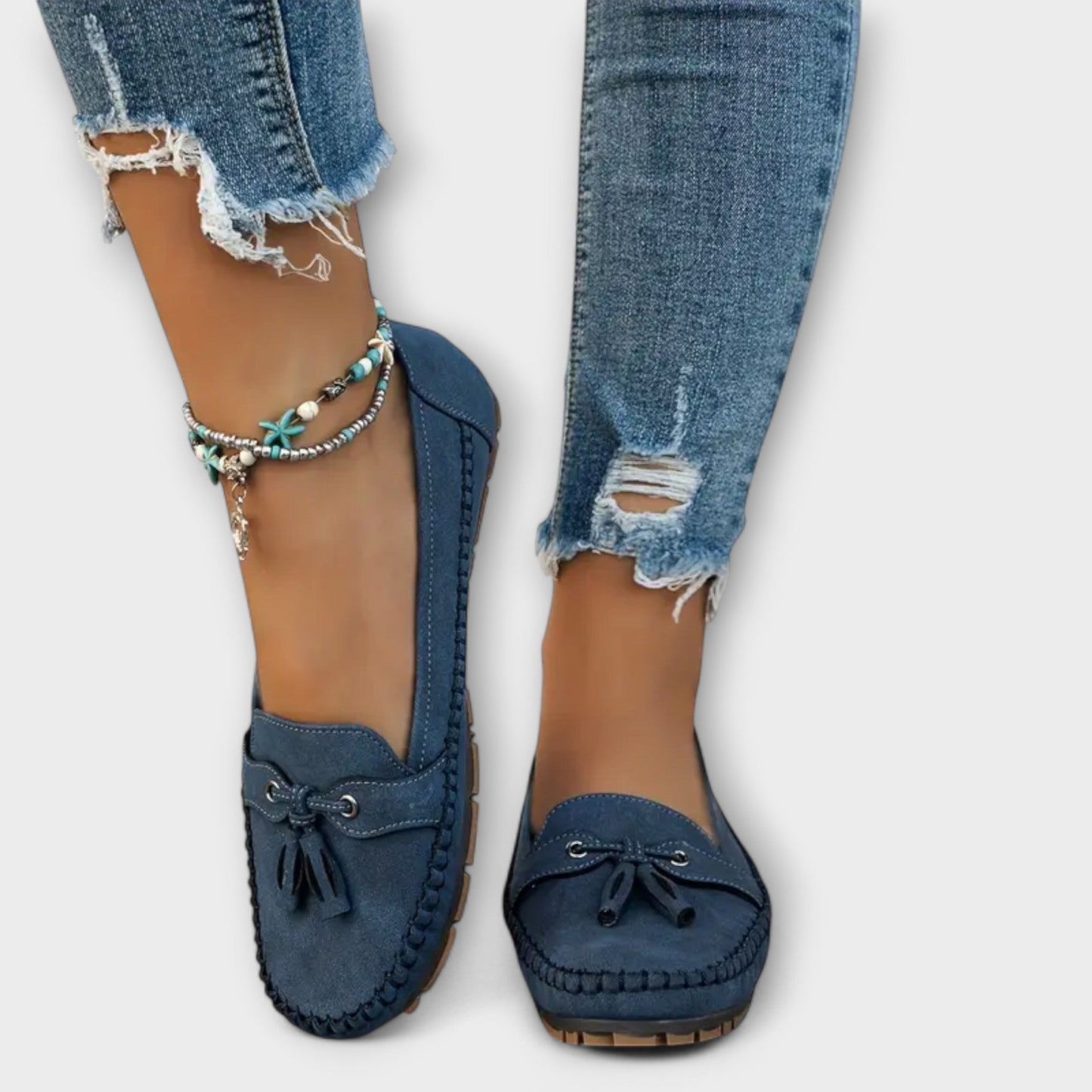 Loravia | Mocasines para mujer con diseño cómodo y detalle decorativo frontal