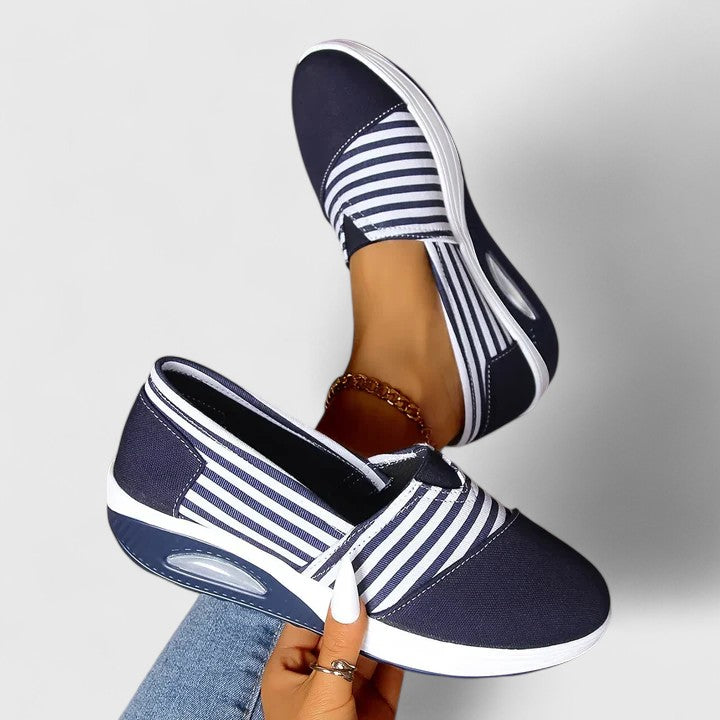 Julena | baskets orthopédiques sans lacets avec rayures et design