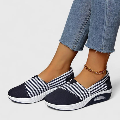 Julena | baskets orthopédiques sans lacets avec rayures et design