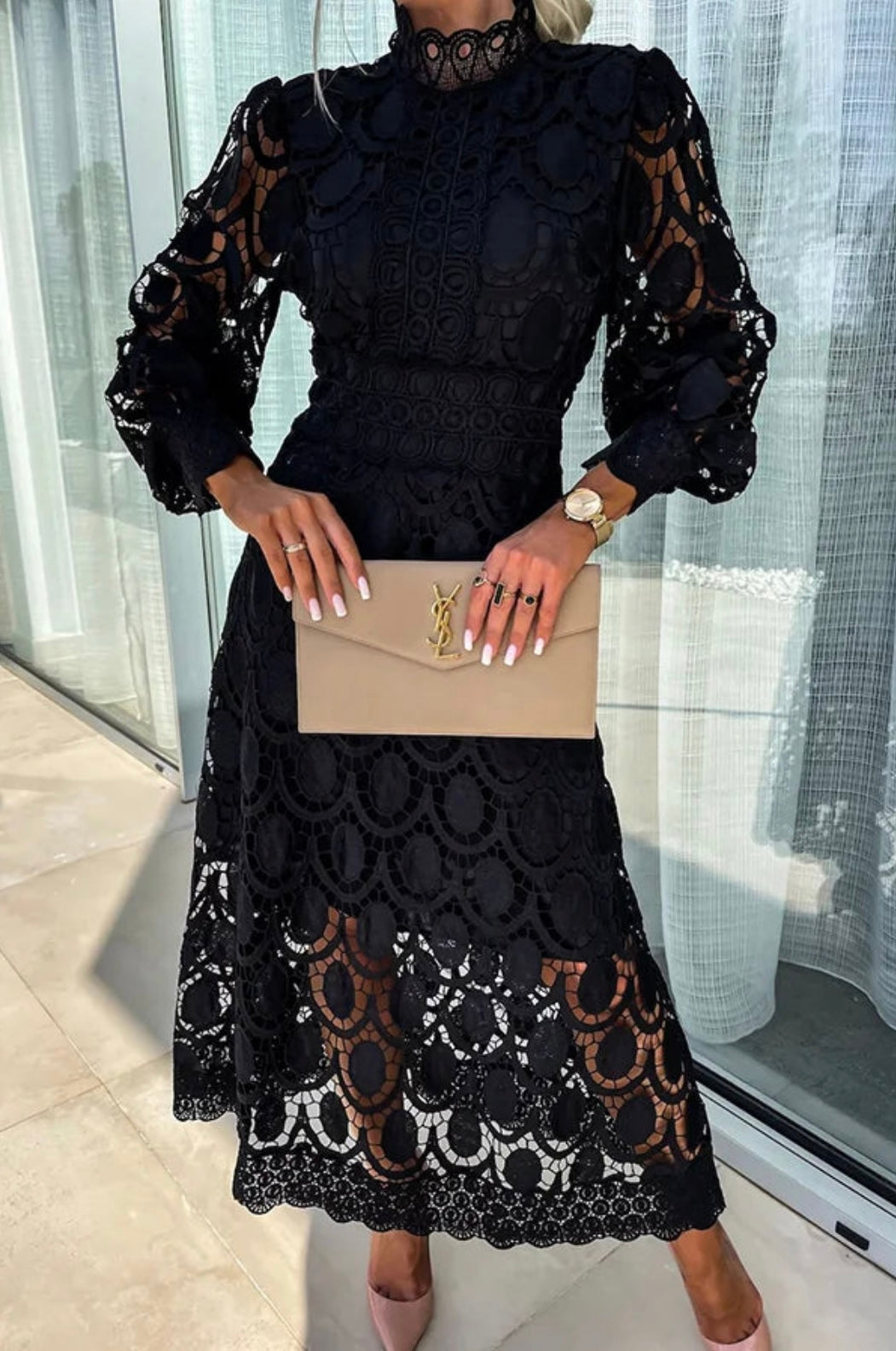 Marina | Elegantes Midi-Spitzenkleid mit langen Ärmeln