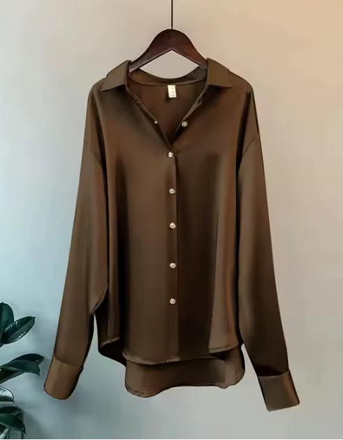 Lorenae | Blusa para mujer con botones y diseño elegante de manga larga