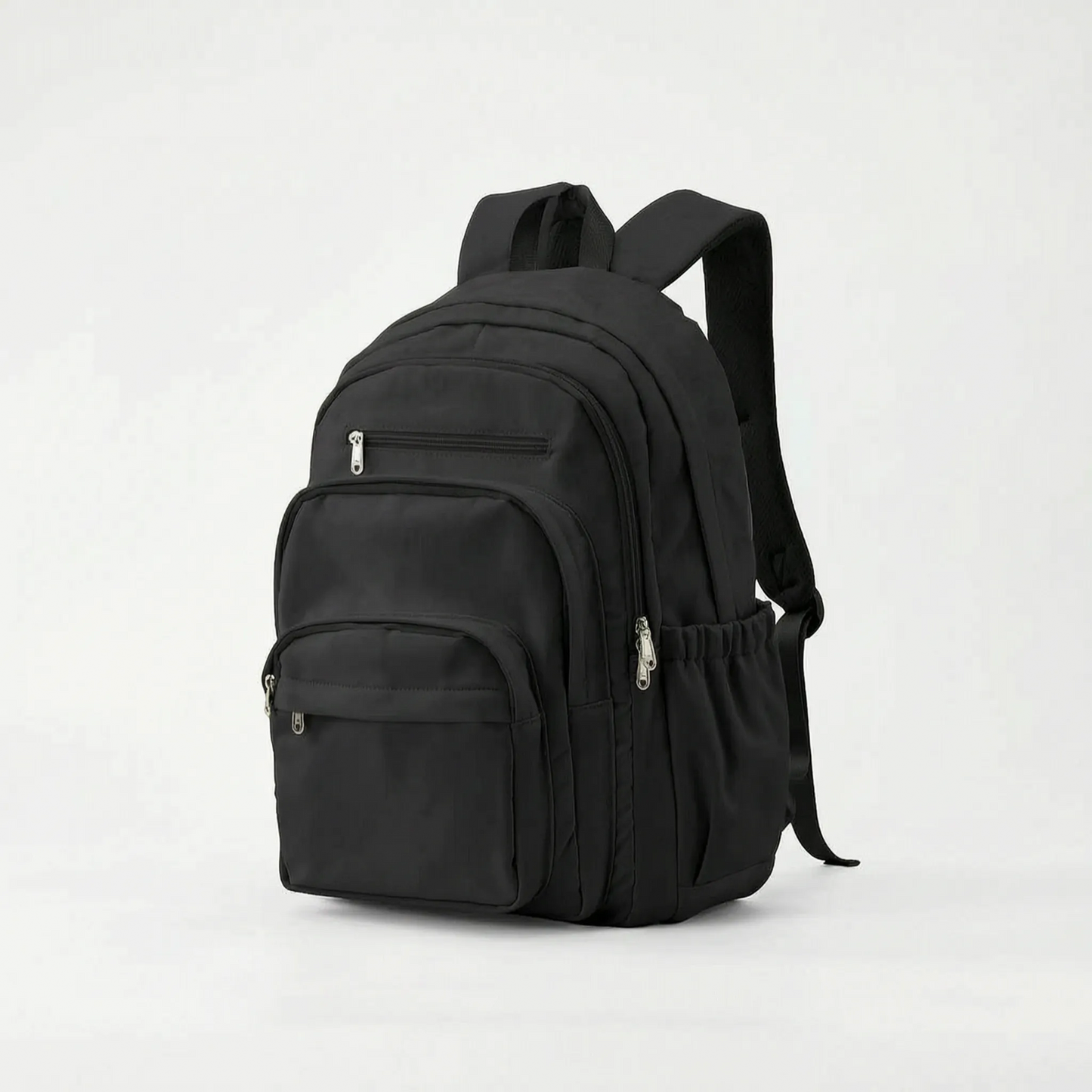 Momo | Mochila con varios bolsillos y bolsillo frontal amplio