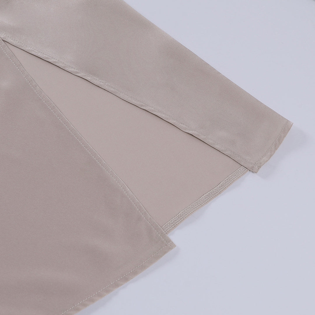Isabel | Vestido satinado estilo Ibiza con abertura lateral