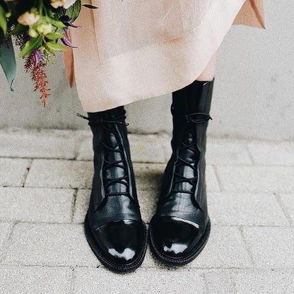 Botines de cuero con cordones