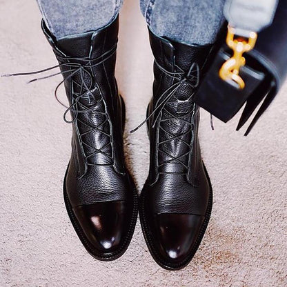 Botines de cuero con cordones