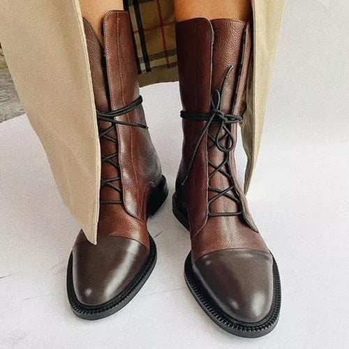 Botines de cuero con cordones