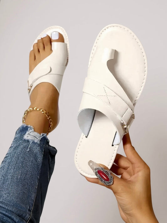 Aitana | Sandalias tipo slide para mujer con tiras cruzadas