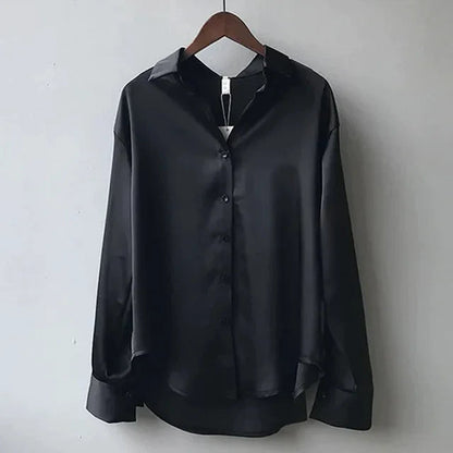 Nayeli | Blusa de satén de manga larga con botones para mujer