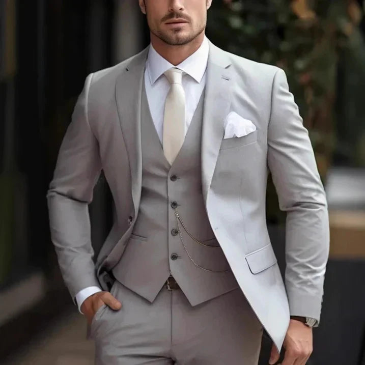 Eduardo | Traje para hombre de tres piezas con chaqueta y pantalón clásico