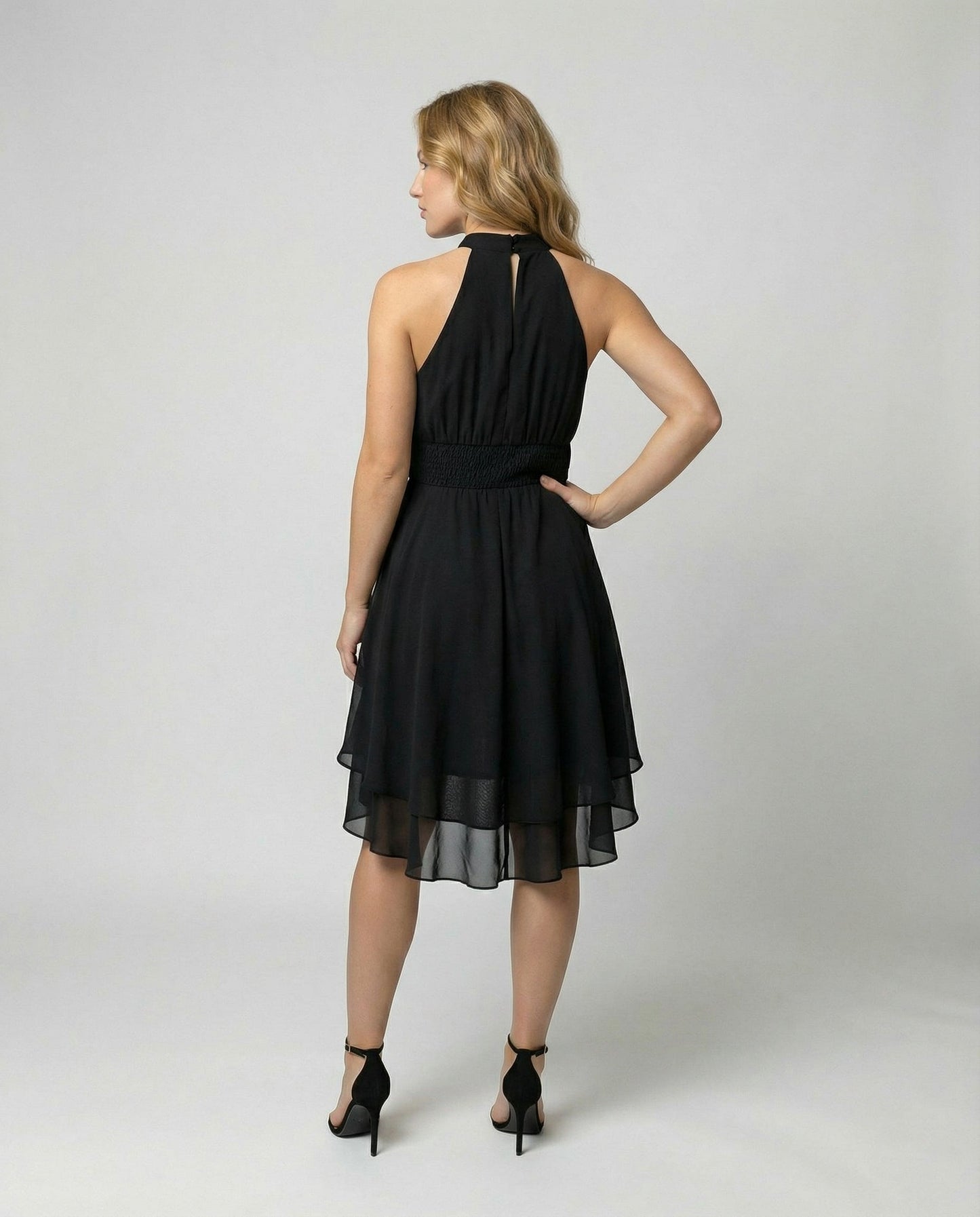 Delmara | Damen-Minikleid mit Neckholder und mehrlagigem Rock | Glockenförmig