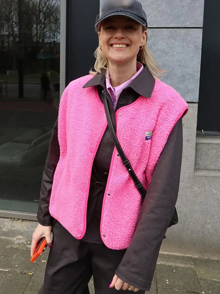 Martina | Kamizelka z barankiem, zamkiem i wysokim kołnierzem