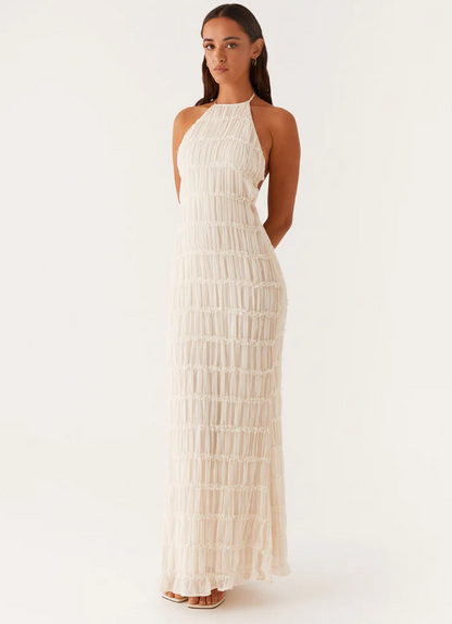 Leticia | Vestido maxi elegante con cuello halter texturizado