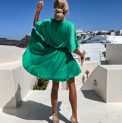 Jana | Elegantes kurzes Damenkleid mit Wickeldesign und fließendem Fall