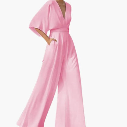 Guadalupe | Mono de boda para mujer con cuello en V y mangas cortas