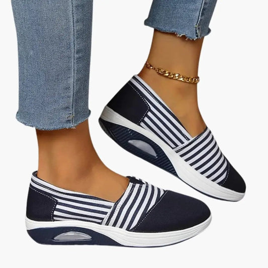 Lorena | Zapatillas ortopédicas para mujer con slip on y textura