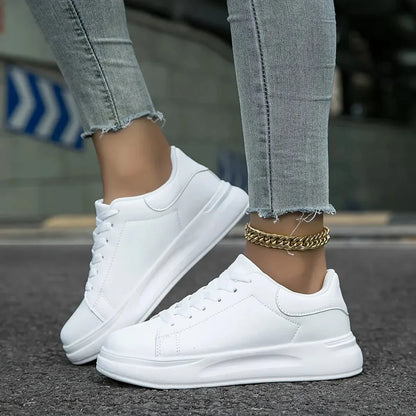 Dorelia | Zapatillas estilo urbano para mujer con diseño limpio y cordones