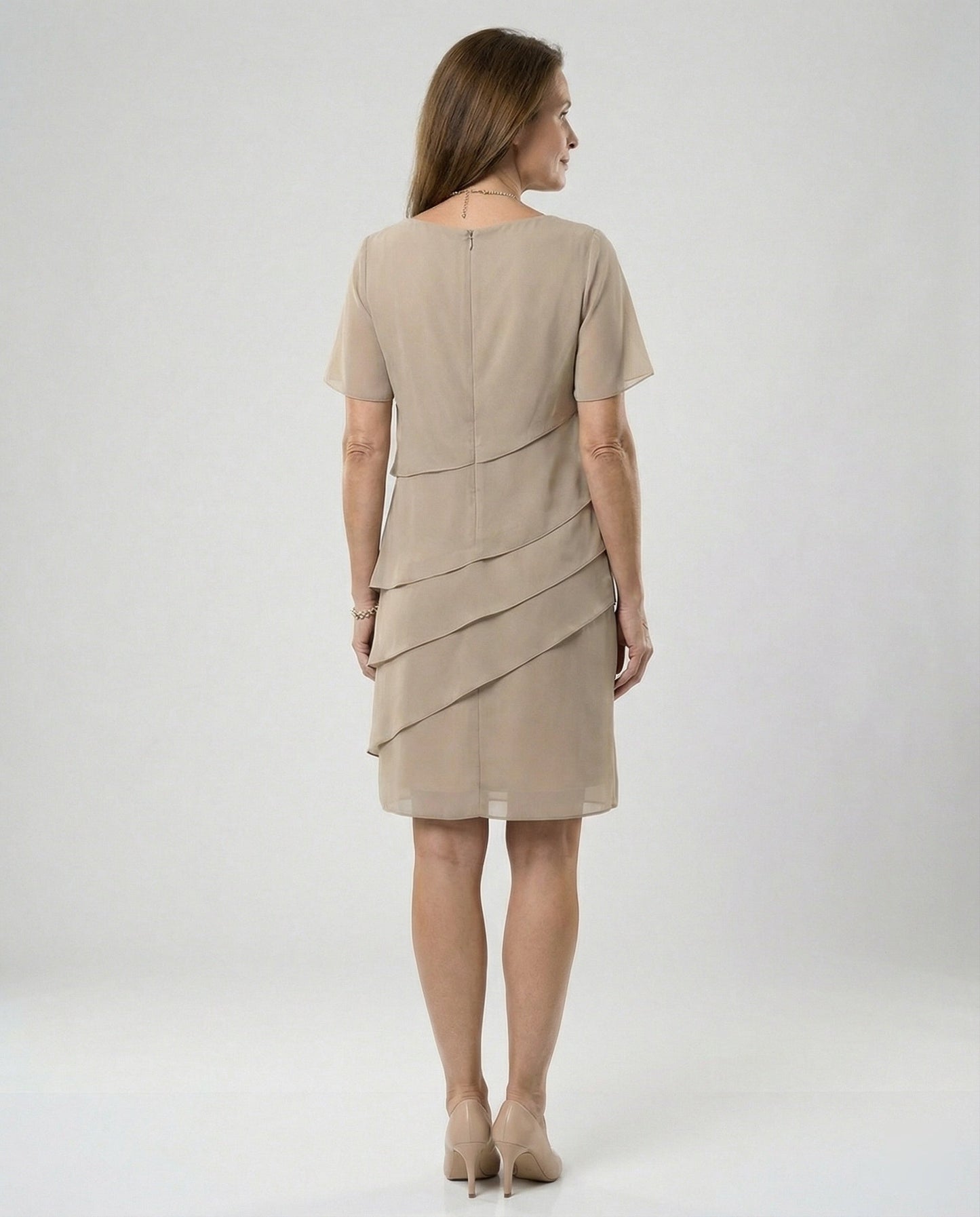Marta | Vestido elegante para mujer con diseño de capas frontales