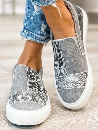 Mariela | Zapatillas sin cordones para mujer con diseño de parches y estampado