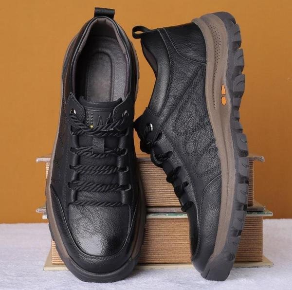 Adolfo | Zapatillas deportivas cómodas para hombre de exterior | Antideslizante