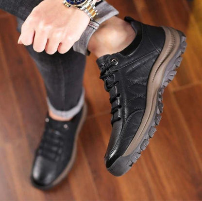 Adolfo | Zapatillas deportivas cómodas para hombre de exterior | Antideslizante