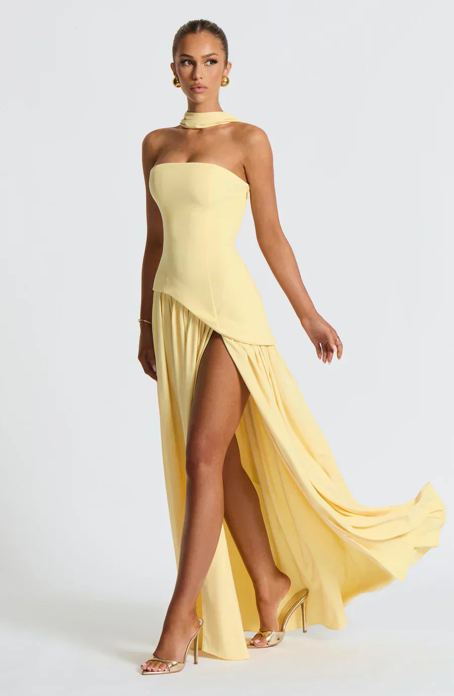 Talina | Asymmetrisches trägerloses Maxikleid für Damen