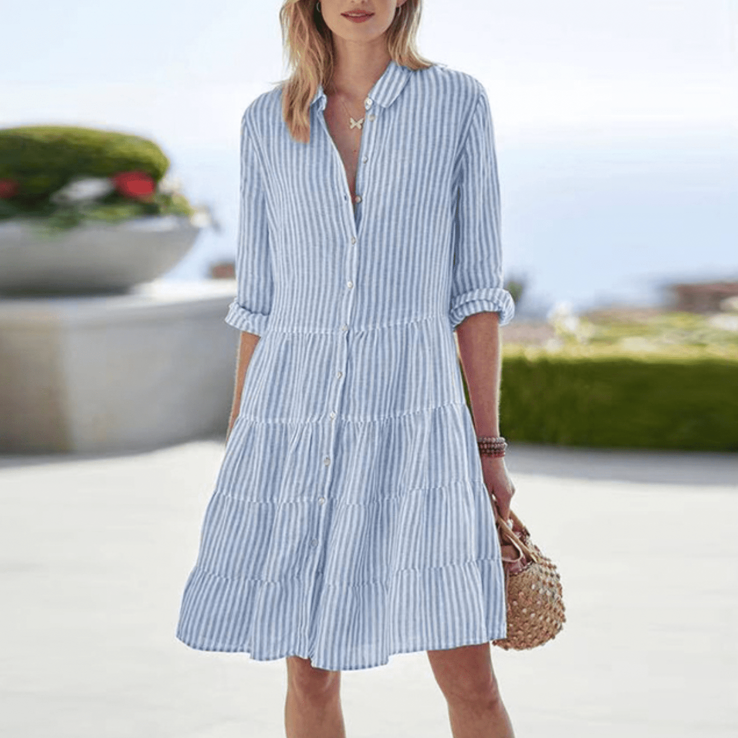 Montserrat | Mini-Kleid für Damen mit Streifen und vorderen Knöpfen  