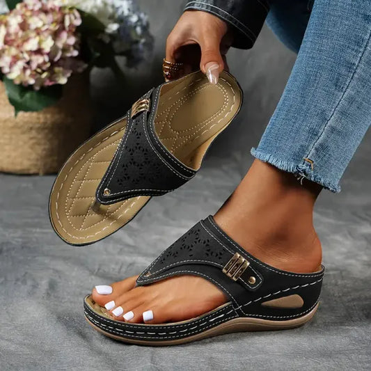 Natalia | Sandalias ortopédicas para mujer con tiras y suela acolchada