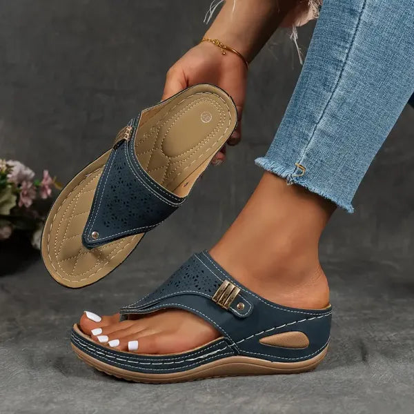 Natalia | Sandalias ortopédicas para mujer con tiras y suela acolchada