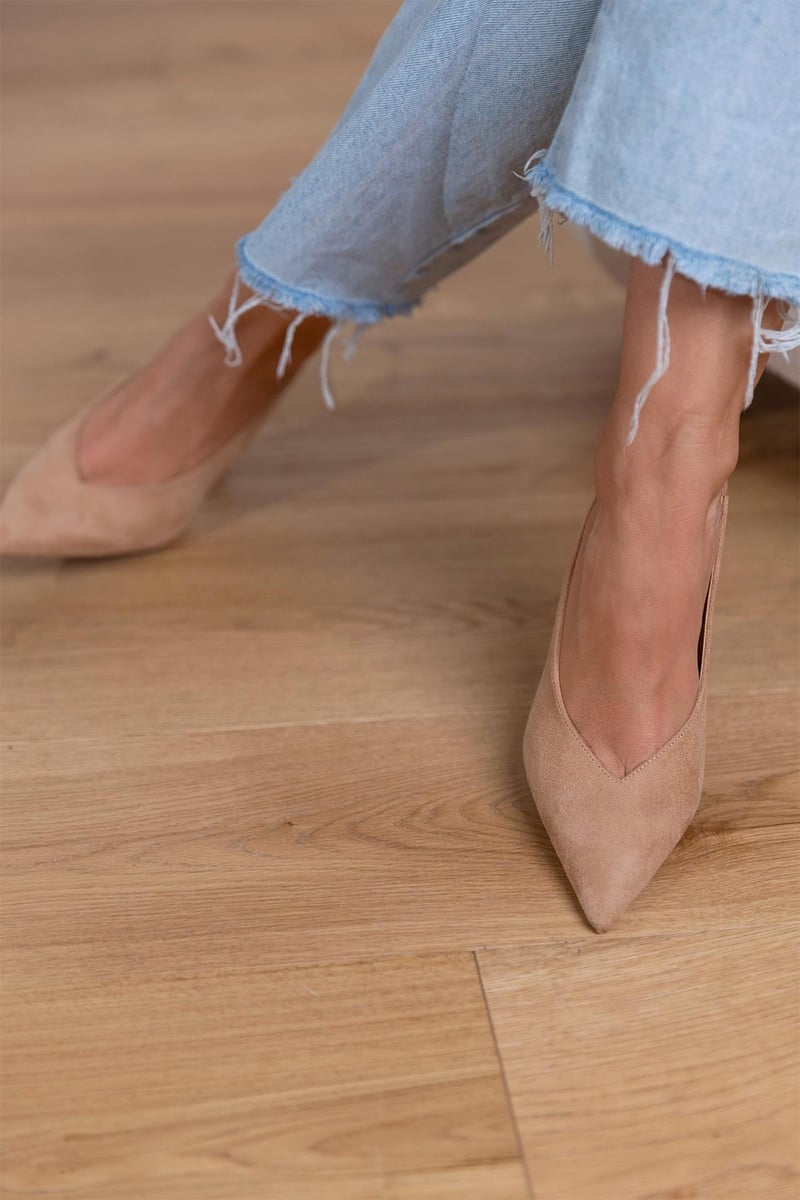 Catalina | Elegante flache Schuhe mit spitzer Spitze und offenem Fersenbereich  