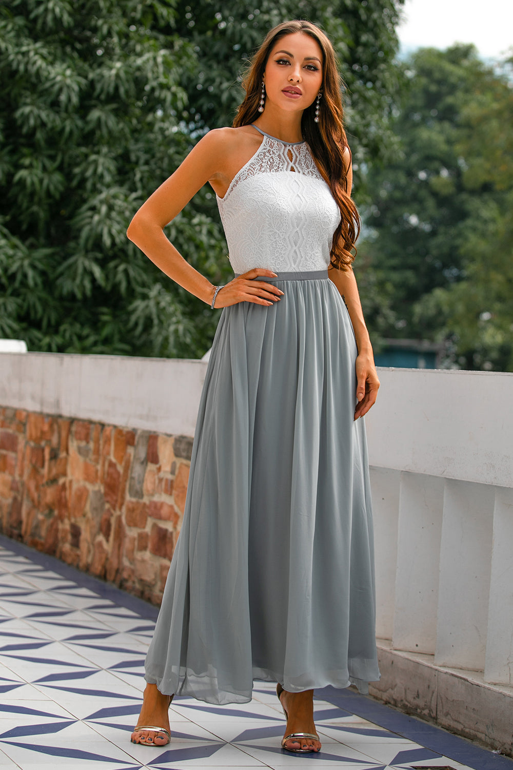 Isabel | Robe longue en dentelle à col halter pour femme