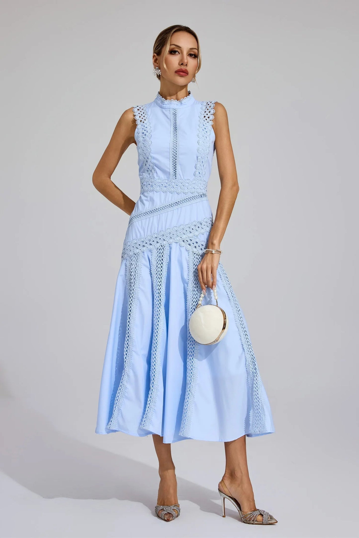 Petra | Ärmelloses Midikleid für Damen mit Spitze, geeignet für Hochzeiten  