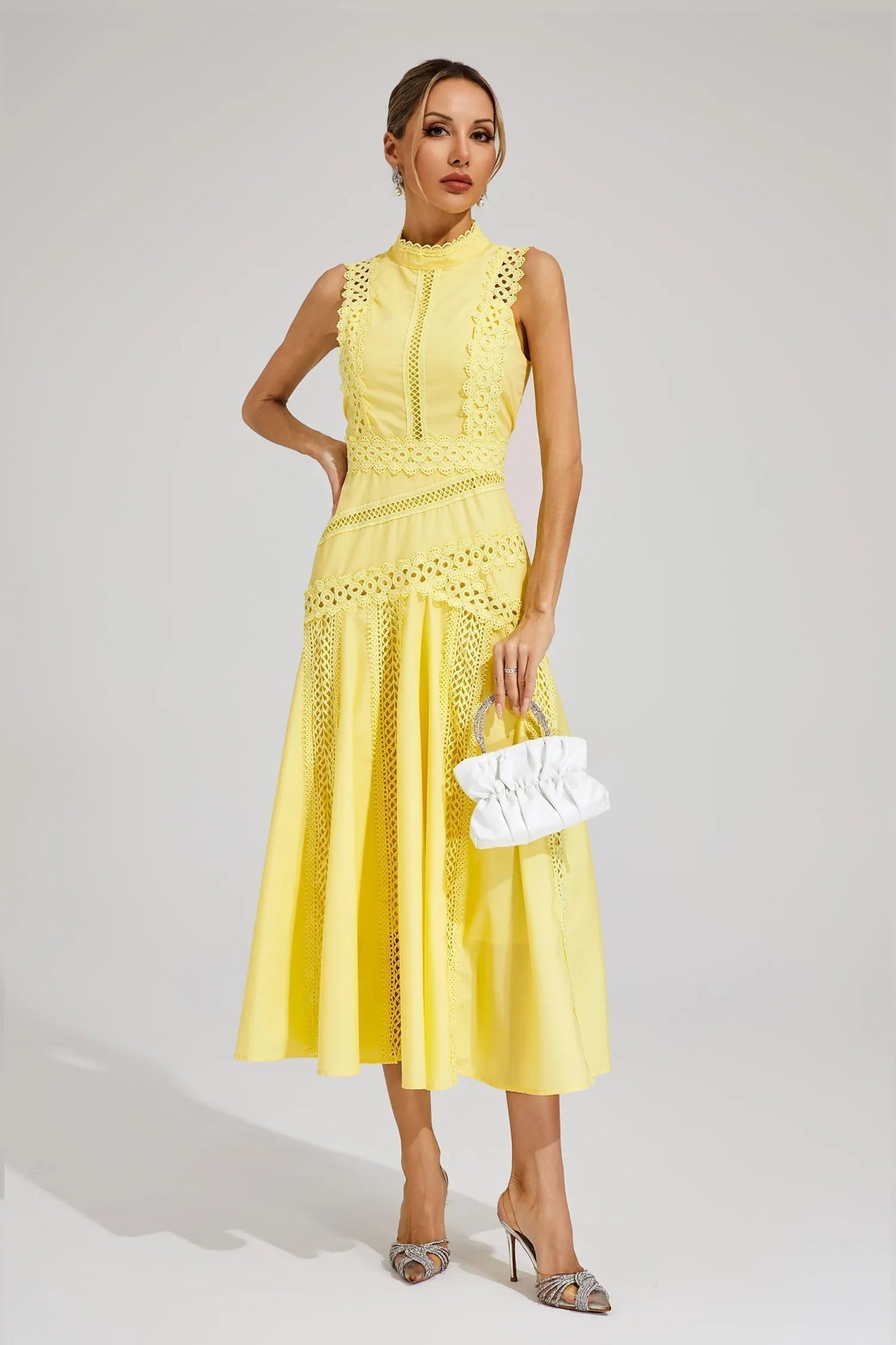 Petra | Ärmelloses Midikleid für Damen mit Spitze, geeignet für Hochzeiten  