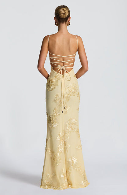 Elora | Vestido maxi para mujer con flores bordadas estilo boda