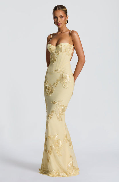 Elora | Vestido maxi para mujer con flores bordadas estilo boda